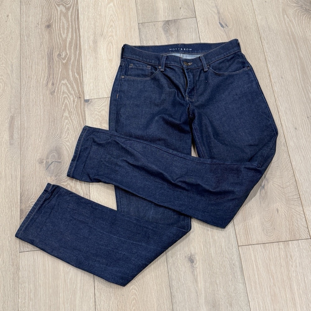 Mott and Bow Women's Boyfriend Jeans Sz 27x32 Medium Blue Wash Stretch Mid Rise